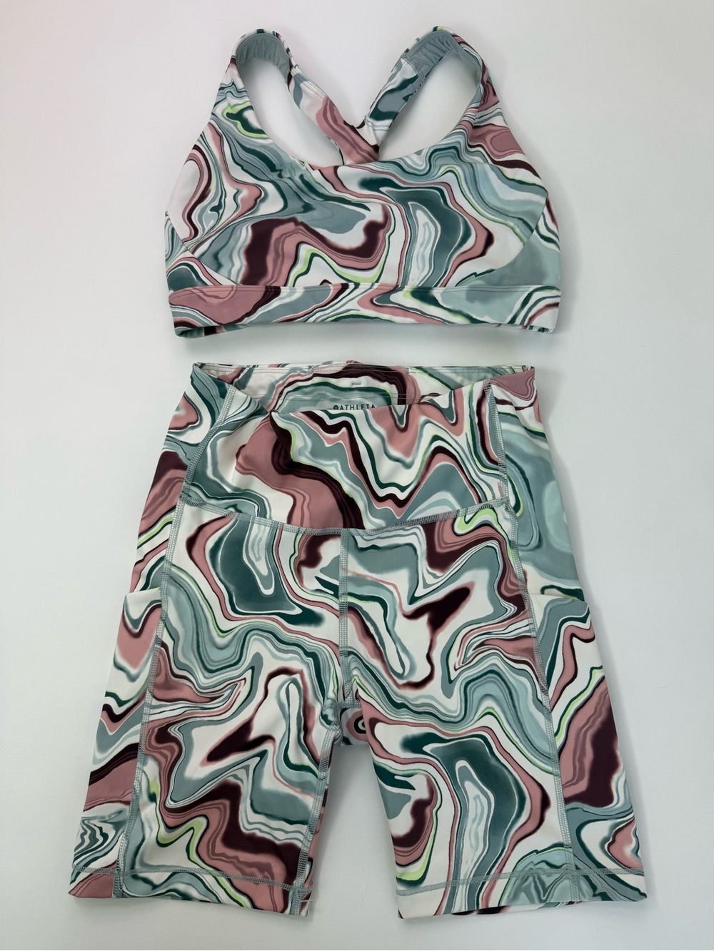 Athleta Ultimate Workout Set Bra and Shorts Marble Swirl Multi Color sz S